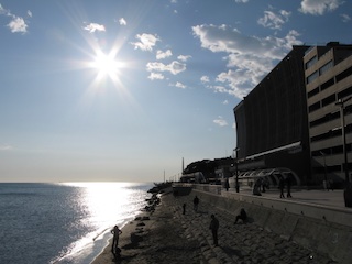 Grado beach and promenade by Jonathan Pulfer